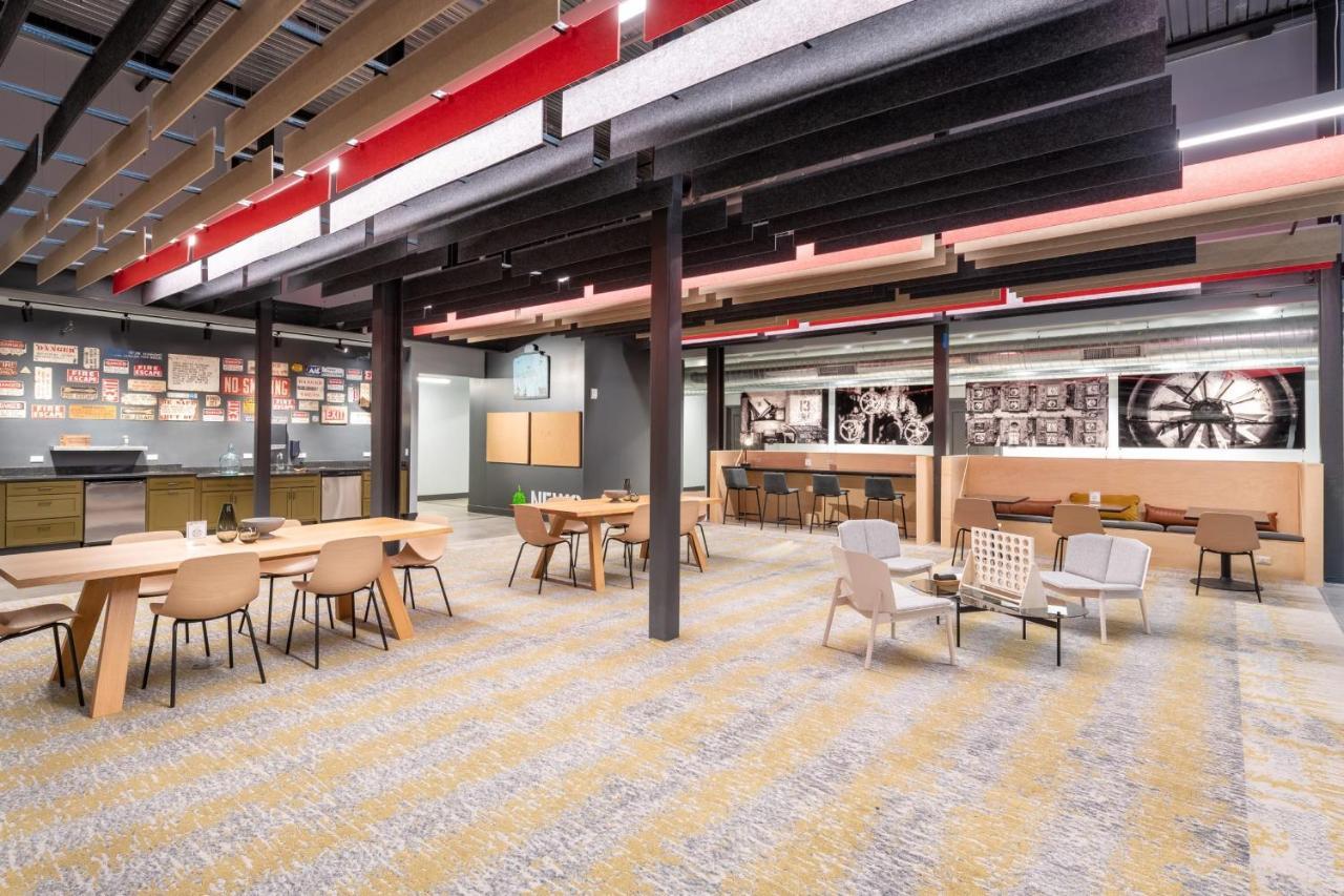 Brewery District Luxe 2br Near Fiserv With Parking Milwaukee